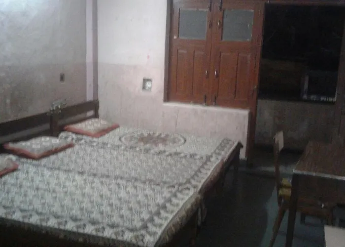 Hotel Shanti Nivas